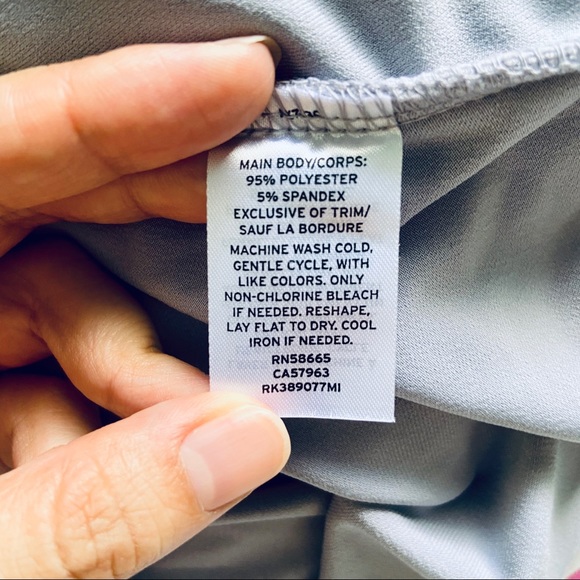 💚 $4 BUNDLED free press • Gray Surplice Wrap Tank - Picture 8 of 8